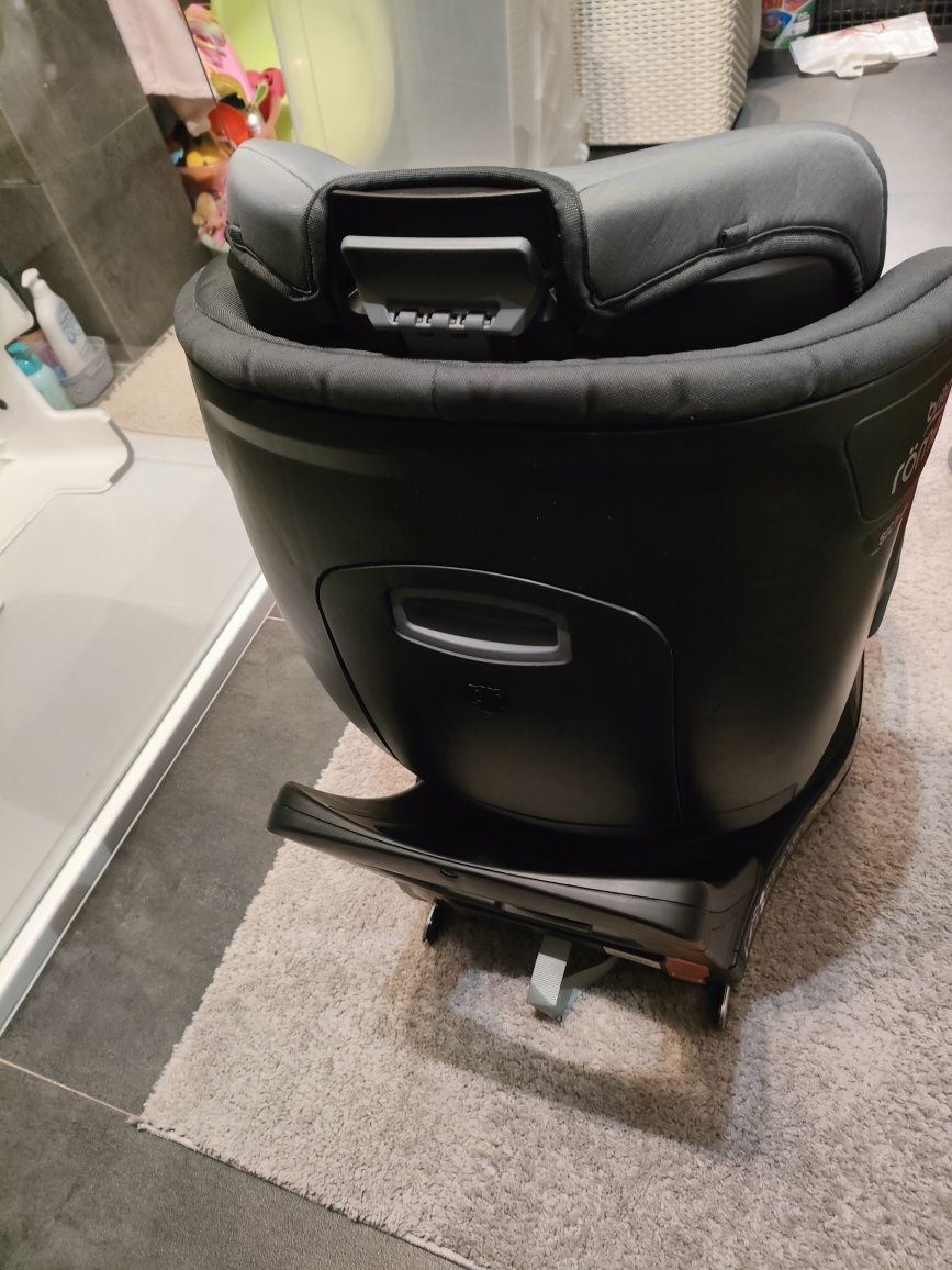 Britax Romer dual fix m i size