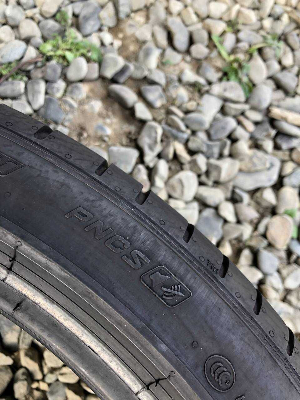 Шини 255/40 r21 Pirelli P zero tm.  Літо 2шт 2021р (686)