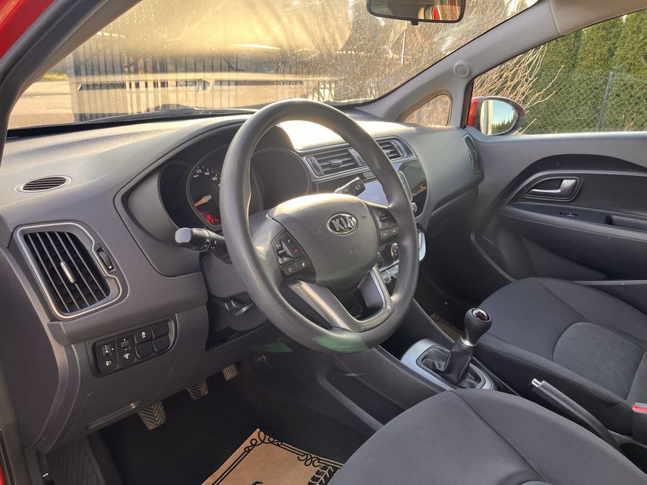 Kia Rio Benzyna Ekran Kamera Cofania