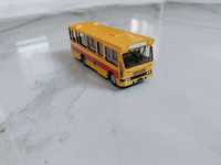 Model autobusu JELCZ 080 skala 1/87