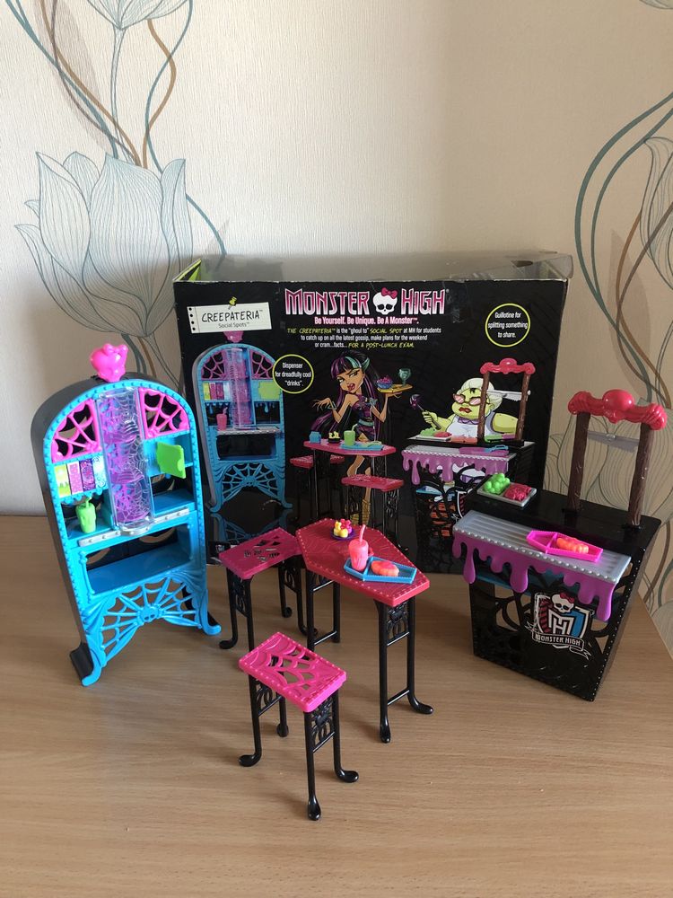 Monster High Creepateria Монстер Хай кафе набор   мебель