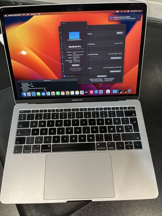 MacBook Pro 13 2017 i5 8GB 256GB ladowarka kabel i etui