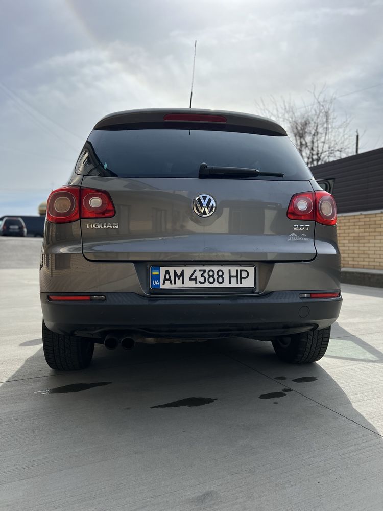 Volkswagen Tiguan 2011 НЕ ФАРБОВАНА