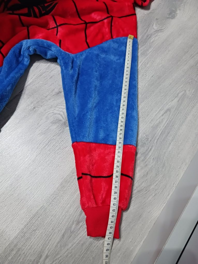 Strój karnawałowy przebranie Spider-Man rozm. 116/122