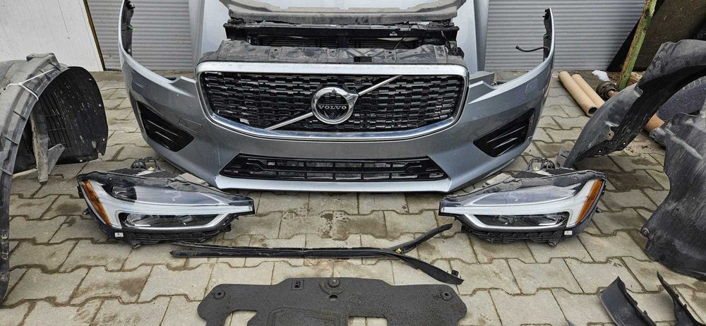 przód blacharski zderzak maska pas Volvo XC60 R-Design T6 19r 447-46