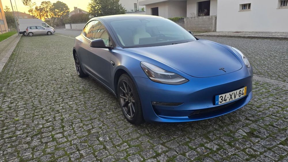 Tesla Model 3 Long-Range Dual Motor AWD