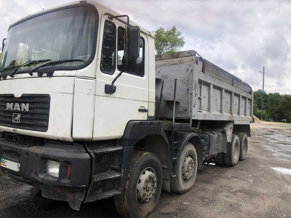 Самоскид MAN 35.364 з місцем за кабіною під грейфер кран маніпулятор