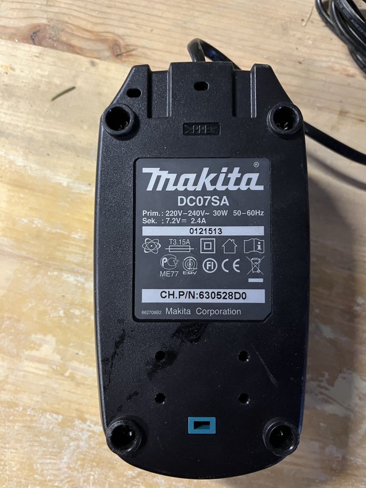 Ładowarka Makita DC07SA