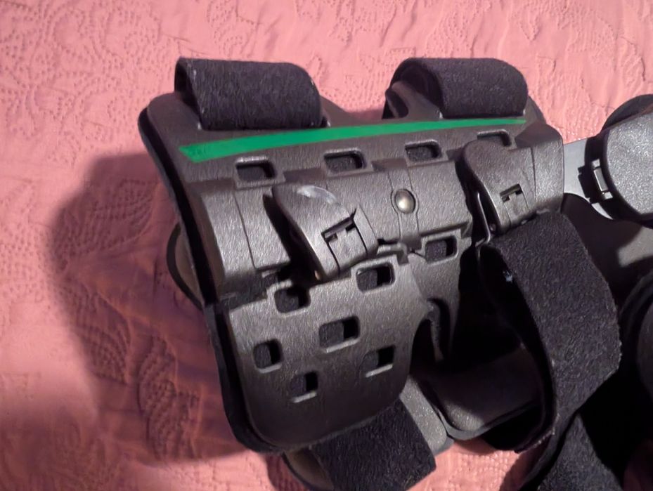 Pooperacyjna orteza na kolano