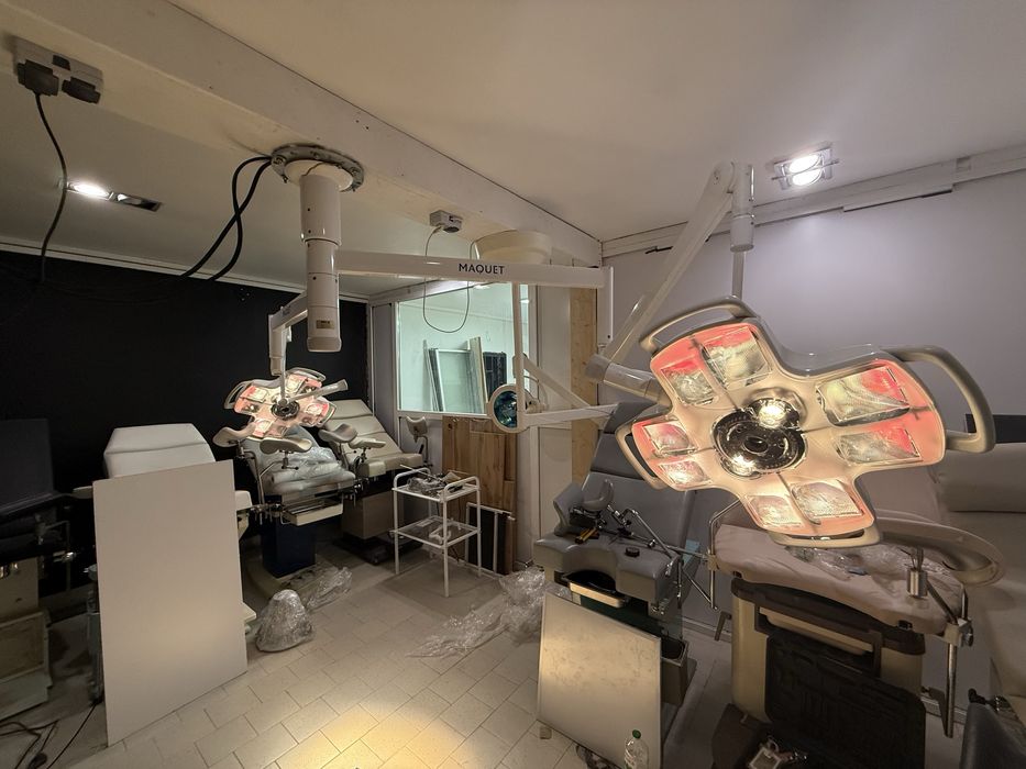 Хірургічний світильник  операційна лампа  Maquet LED