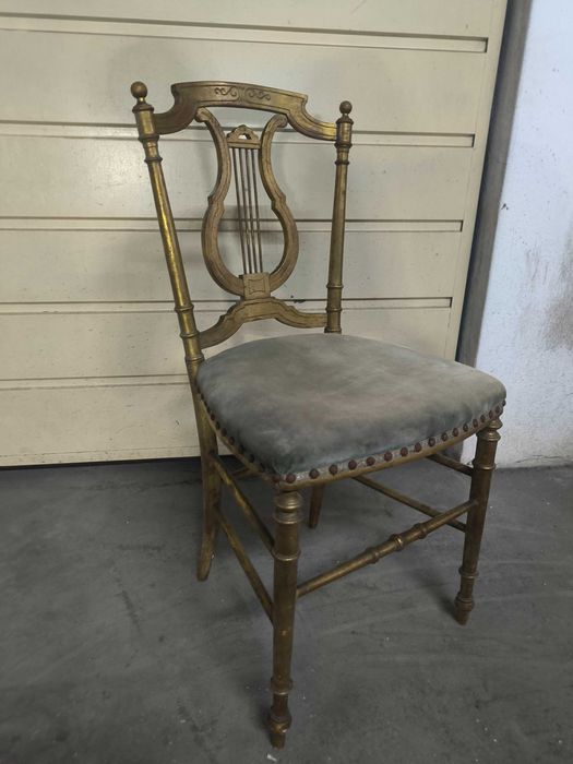 Cadeira antiga talha dourada e veludo