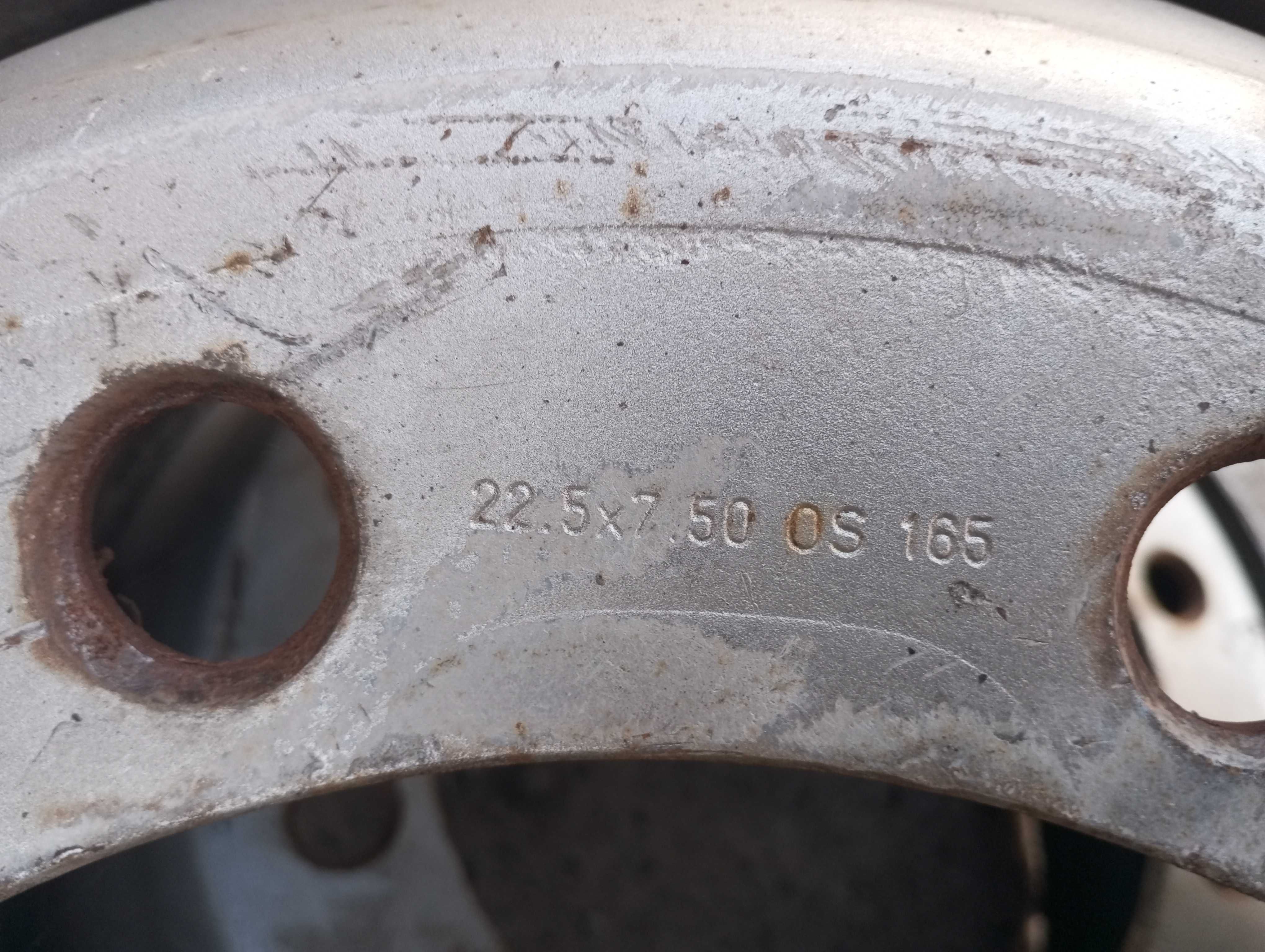 felgi stalowe 22.5 x7,5 autobus ciężarowe 22.5 cala 16 sztuk