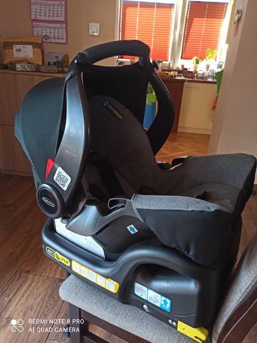 Fotelik + baza Graco Snugfix  0-13kg TEST ADAC
