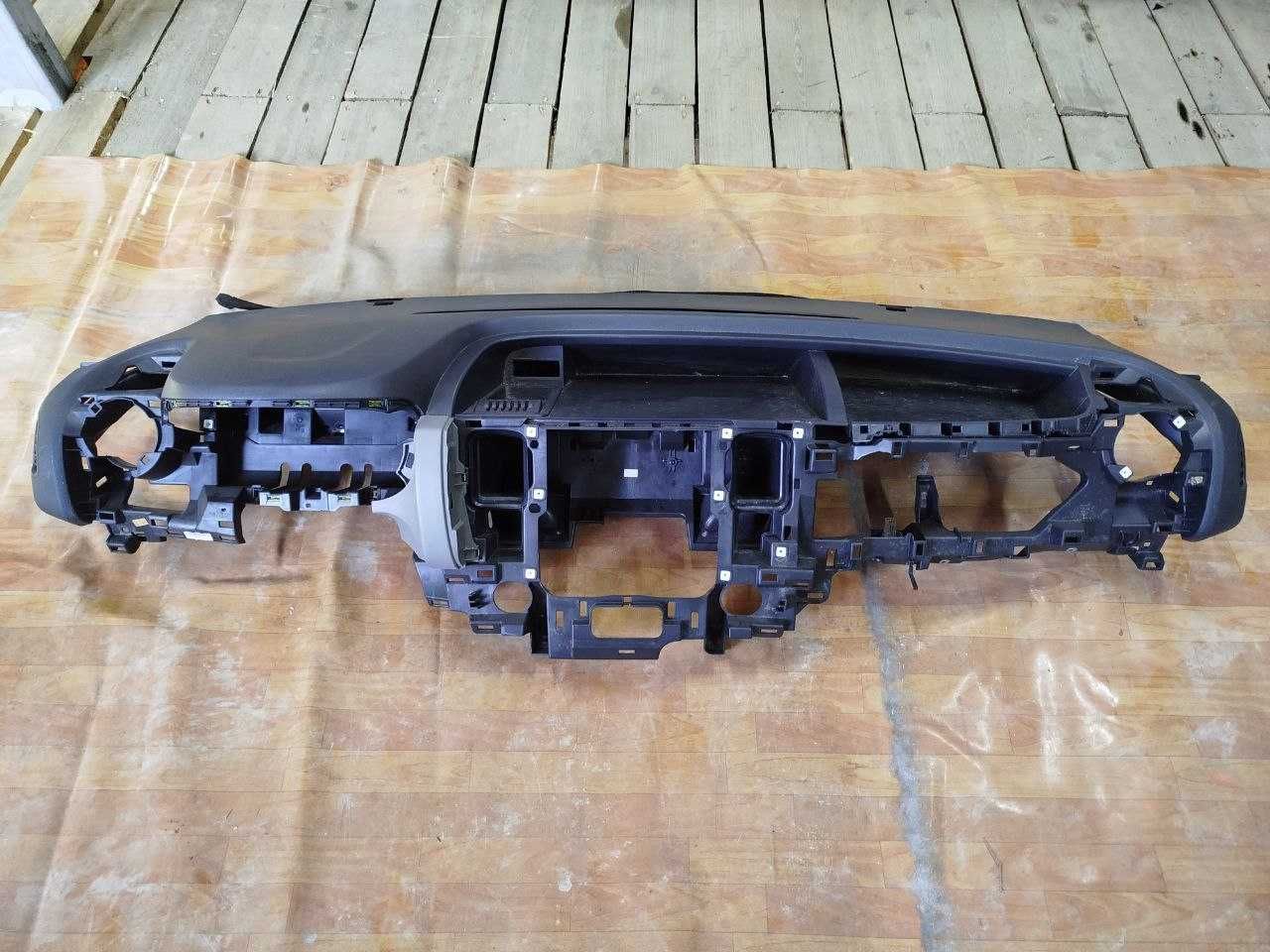 Торпедо Renault Master,Trafic,Kangoo,Megane,Scenic,Zoe,Laguna та інші.