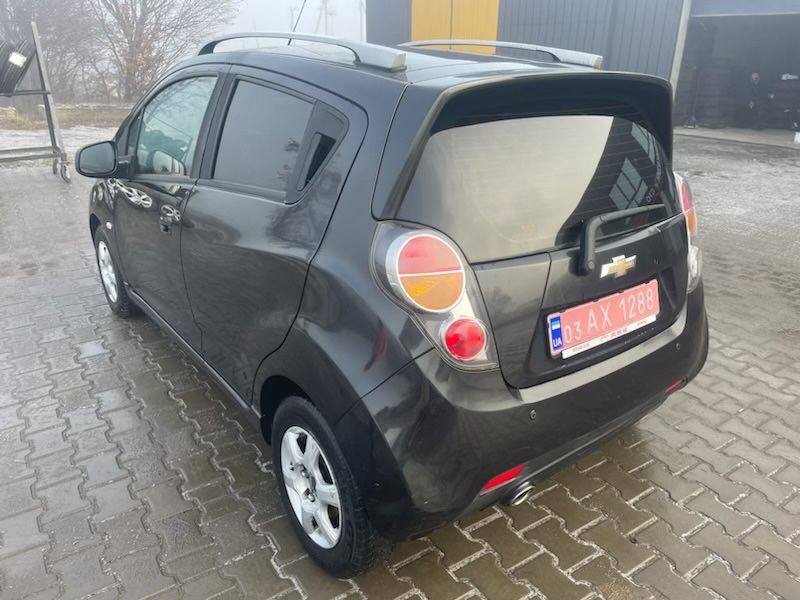 Chevrolet Spark 2011