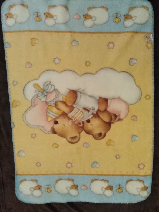 Cieplutki kocyk niemowlęcy hiszpański jak nowy