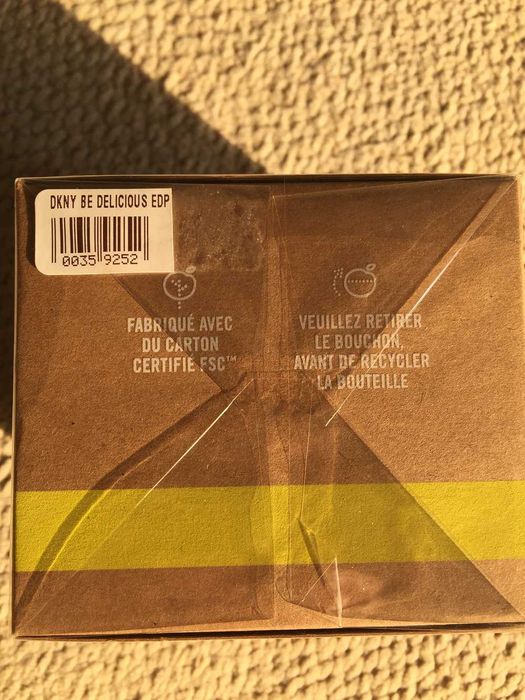 Perfume senhora --- DKNY Be Delicious --- 100 ml  ( novo e orginal )