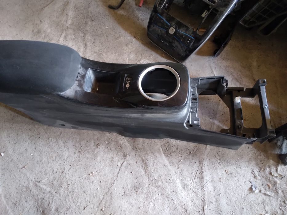 Запчасти ниссан лиф