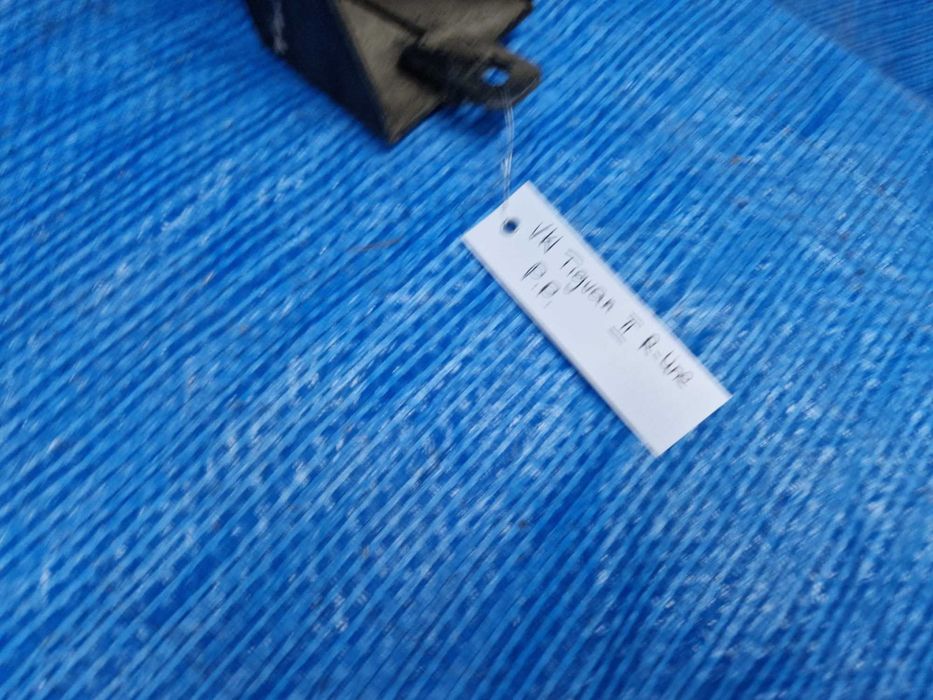 VW Tiguan II błotnik przód prawy Listwa R-Line Oryginał Ładna