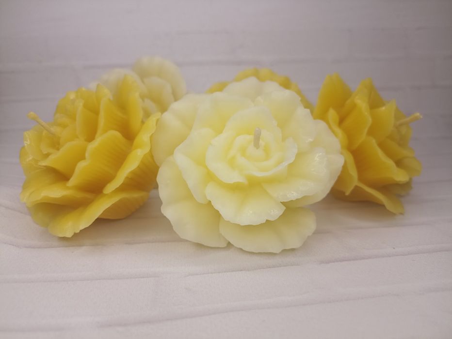 Воскова свічка Троянда