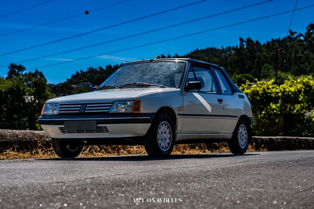 205 cabrio 1.4 duplo carburador 60mil kms reais