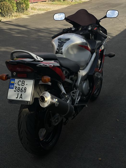 Honda cbr 600 f4i