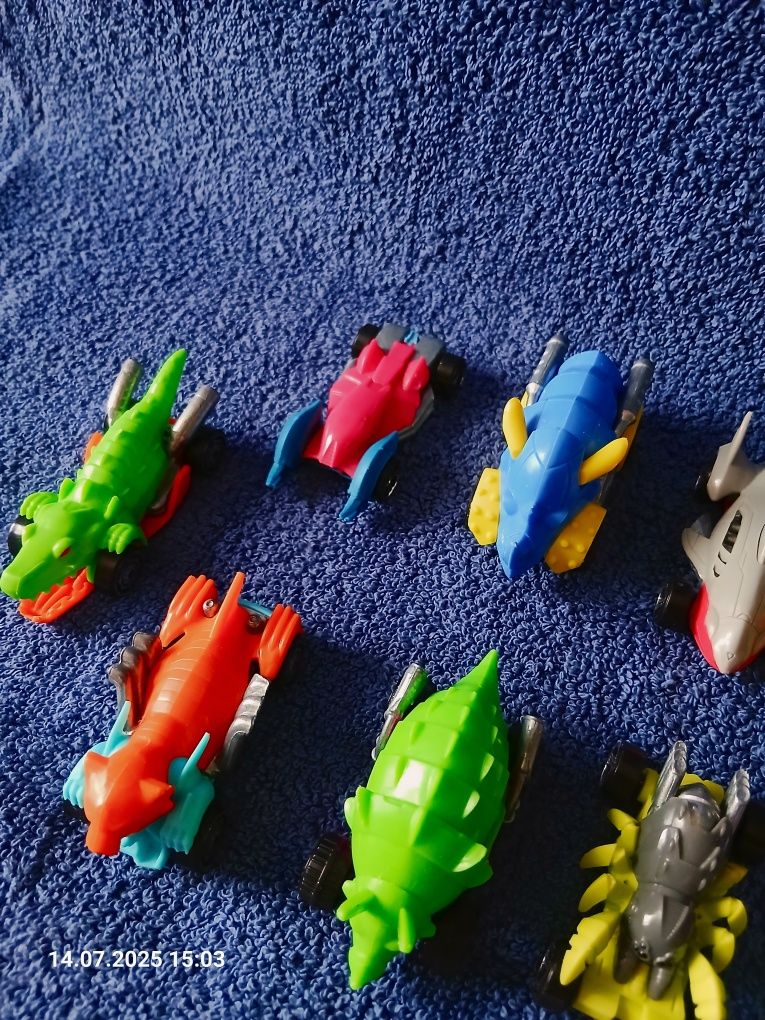 Autka dinozaury dla dziecka