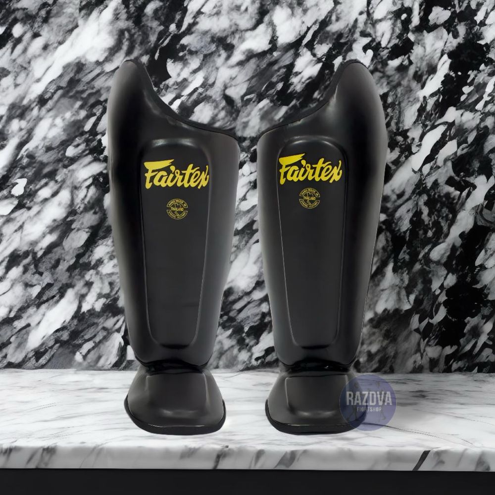 Шингарди / захист ніг / накладки Fairtex