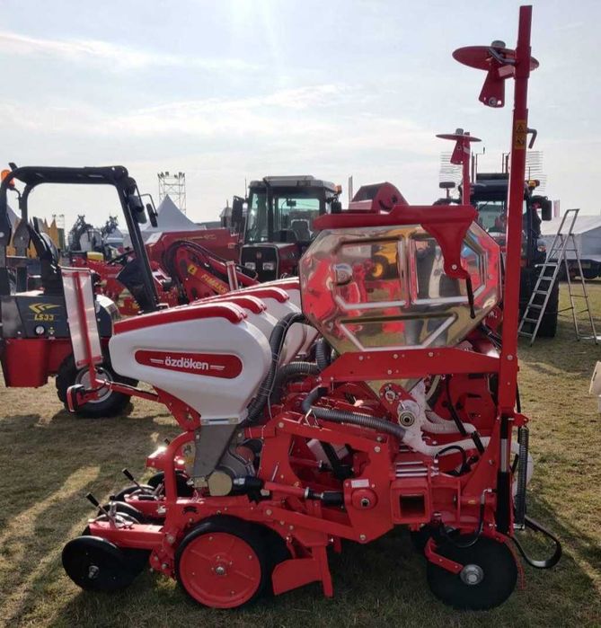 Siewnik do kukurydzy OZDOKEN VPYT-DG306