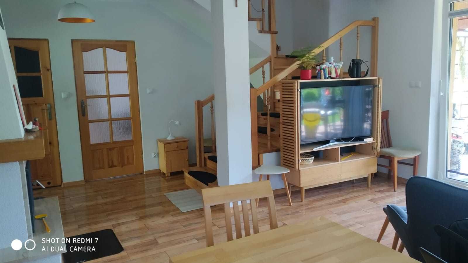 Dom nad jeziorem w 1 linii zabudowy, łódka, pomost z linią brzegową