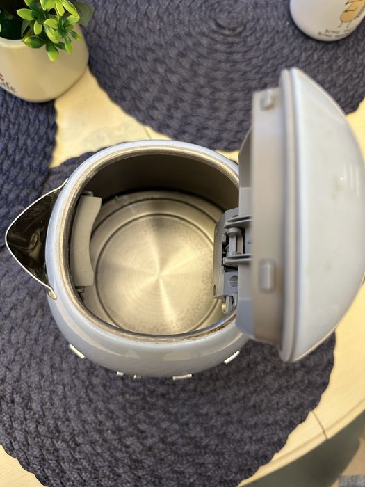 Чайник Smeg klf03pbeu