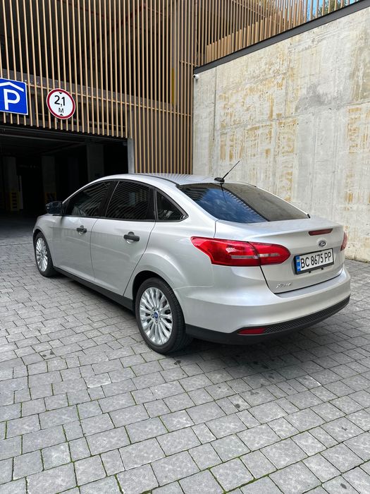 Оренда авто Львів в таксі / особисті цілі Ford Focus 3