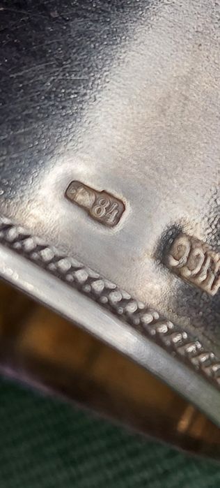Серебряное кольцо для салфетки