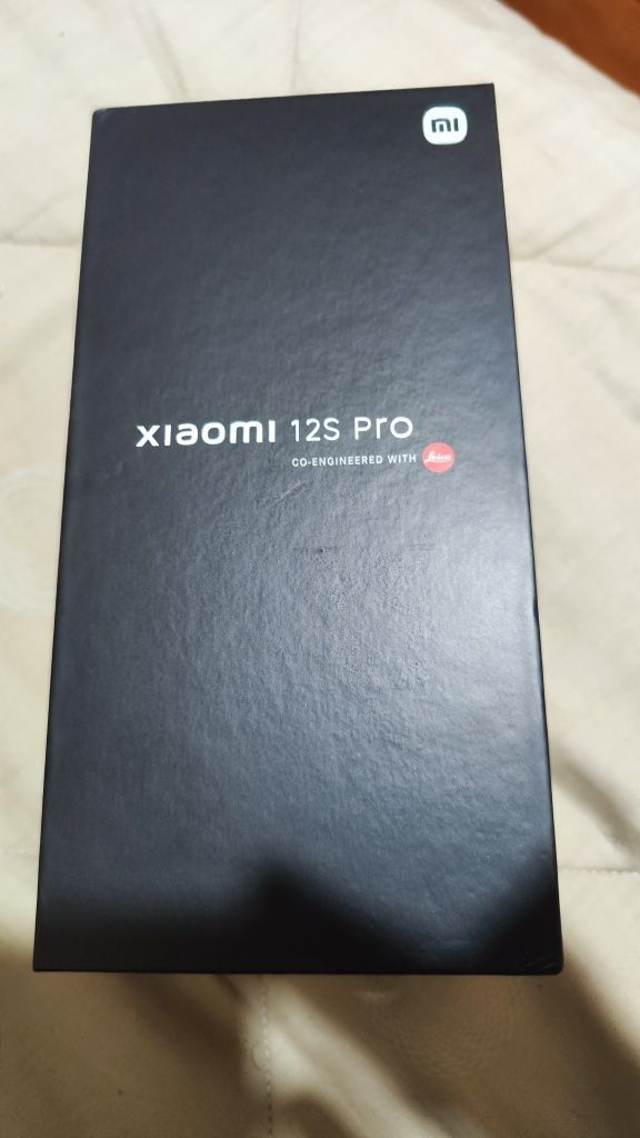 Xiaomi 12s pro 8gb ram-256GB