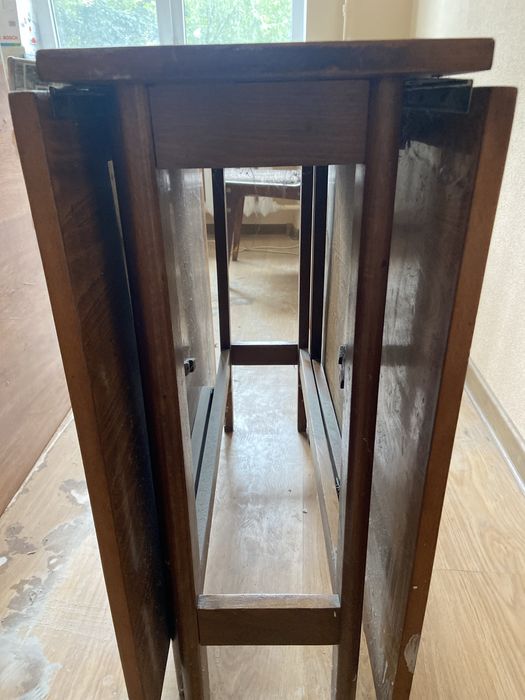 Стіл метелик б/у