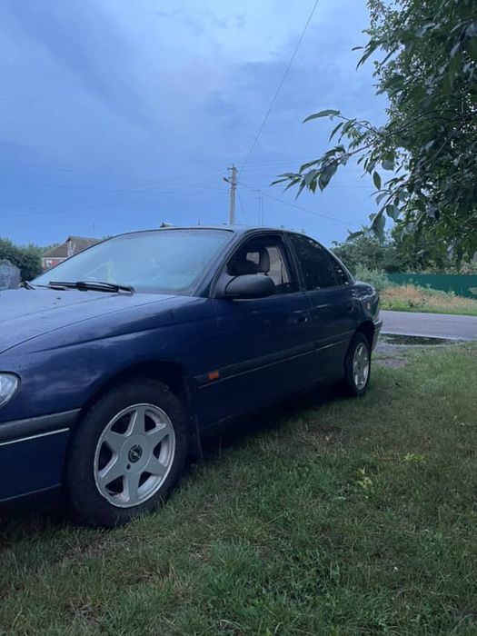 Опель омега 2.0 бензин