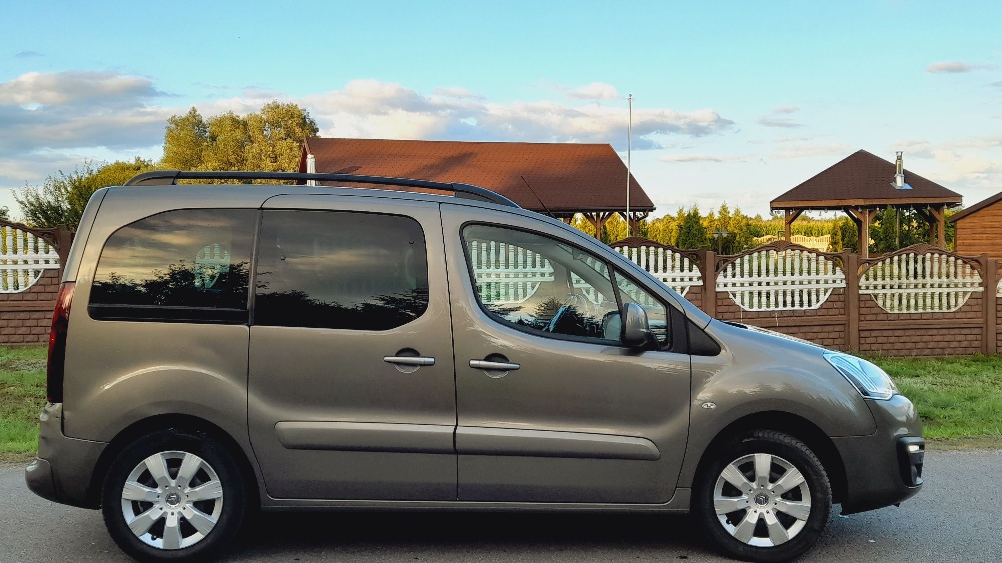 Citroen berlingo Multispace Kamera Nawigacja full opcja 1.6hdi