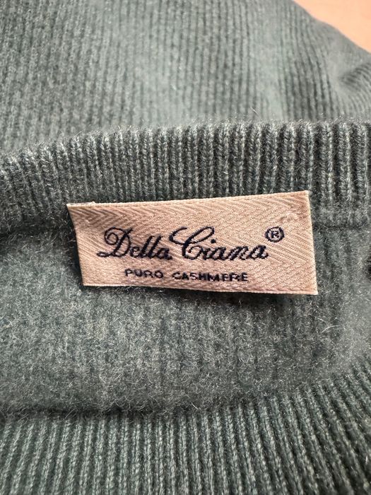 Кашемировый свитер Della Ciana (Италия).