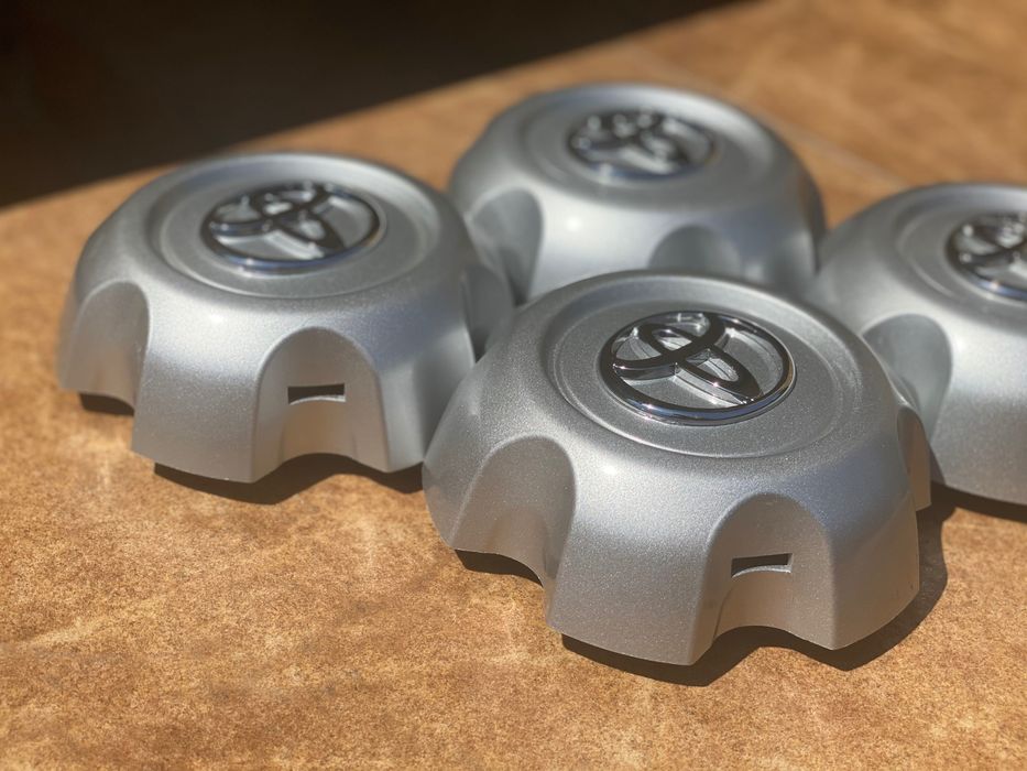 Колпачок ступицы Toyota Land Cruiser Prado