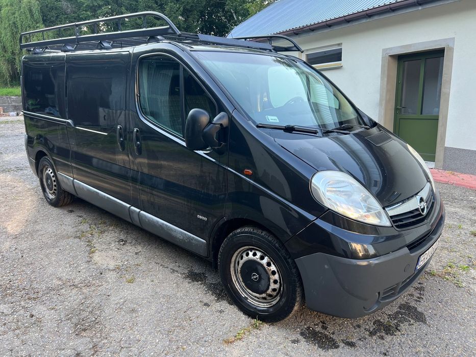 Opel Vivaro  Opel vivaro 2.5 fv23% nie z budowlanki.