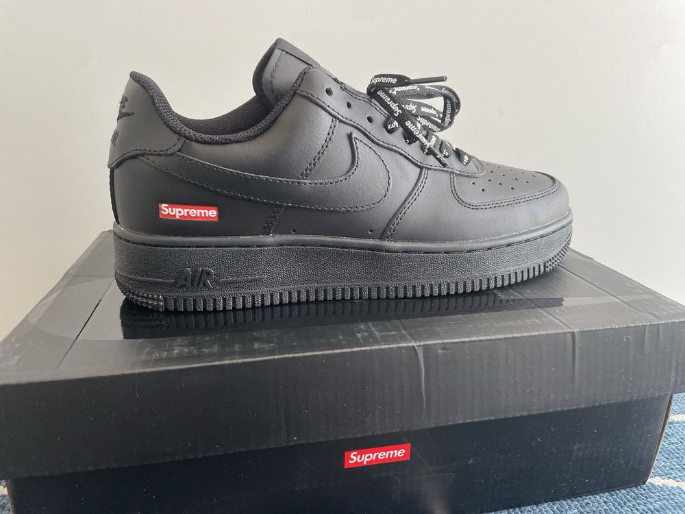 Nike Air Force 1 Supreme 42