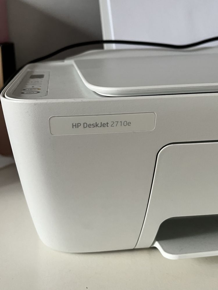 Sprawna drukarka HP DeskJet 2710E