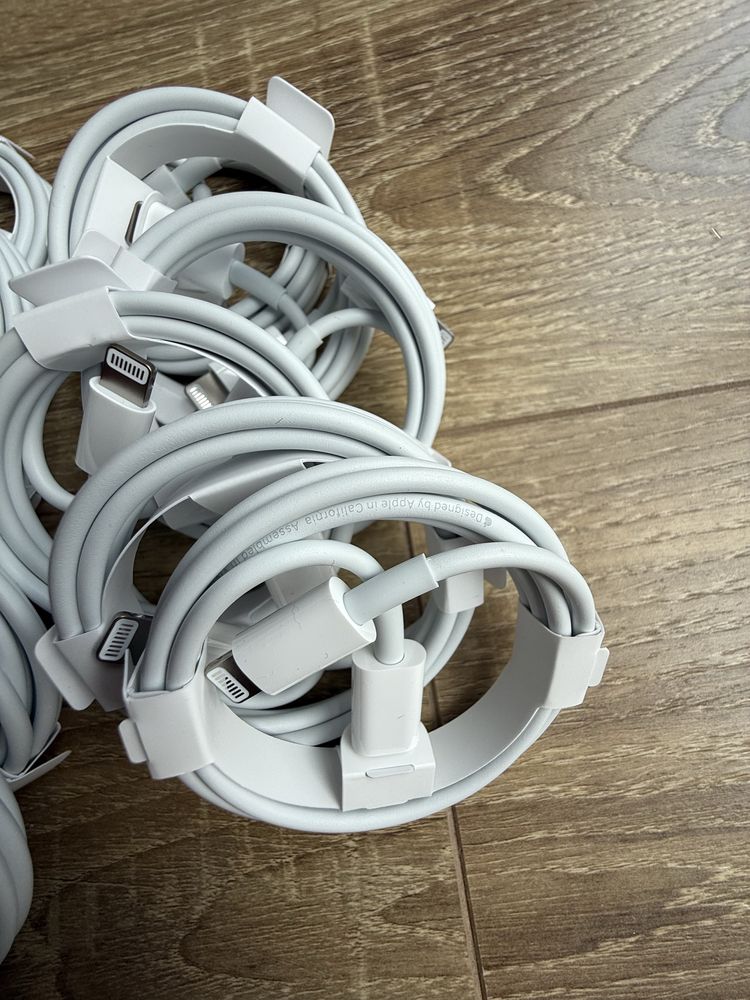 Оригінал кабель з комплекту iPhone USB-C to Lightning