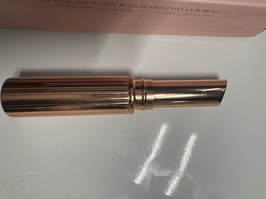 Помада Charlotte Tilbury Superstar Lips Pillow Talk