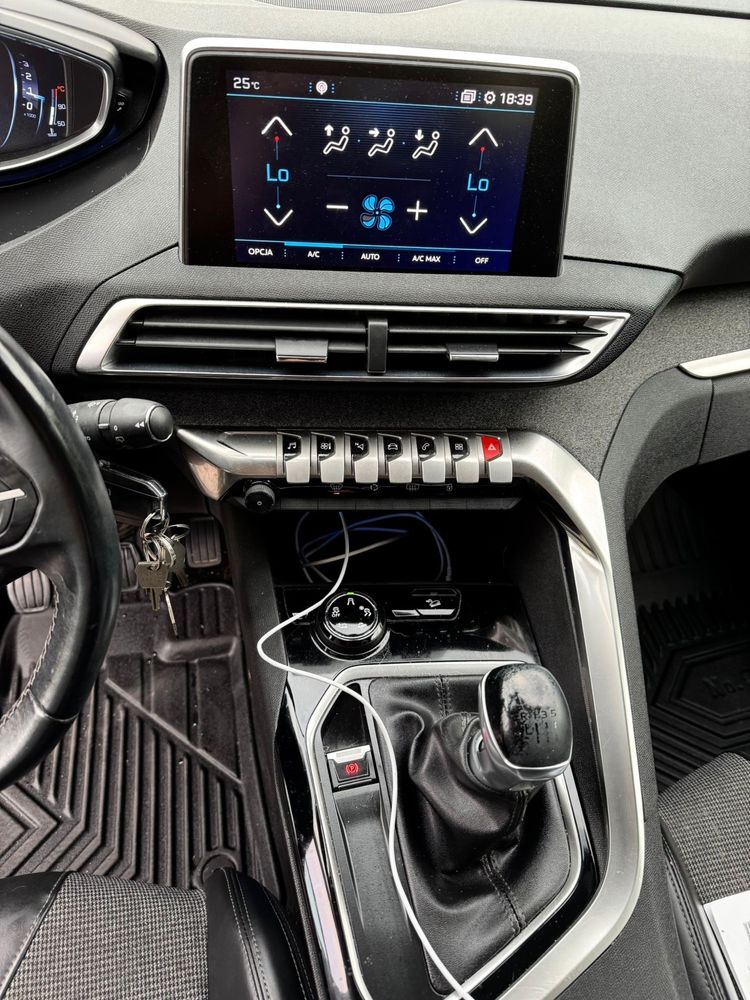 Peugeot 5008 sprawny nie uszkodzony ;) polecam