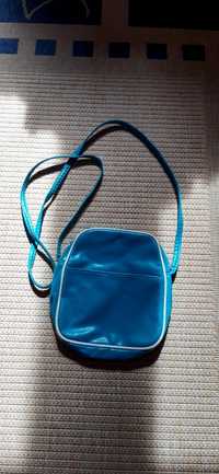 Mała torebka niebieska