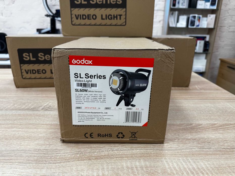 Джерело постійного світла Godox SL60W