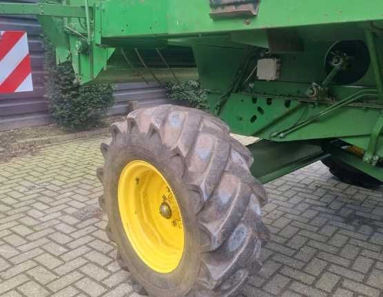 Комбайн зернозбиральний John Deere 1188 Hydro 4