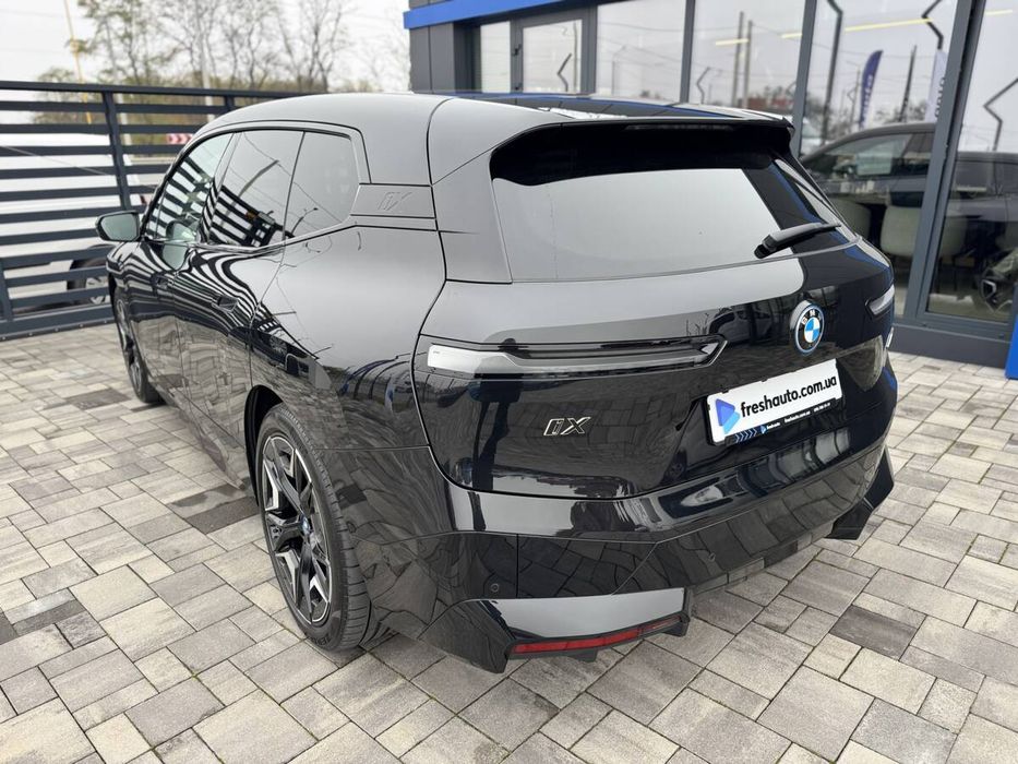 BMW iX 2023 freshauto