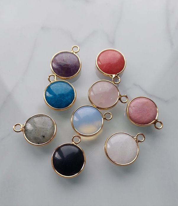 Прикраси з натурального каменю. Кулони